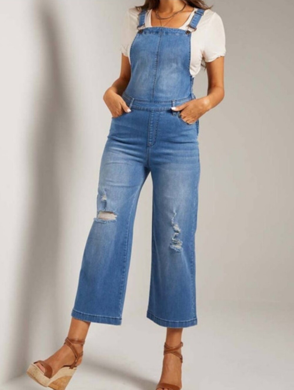 Suzanne Betro Overalls In Blue Denim Crop Wide Leg Distressed Size 12 NWOT'S